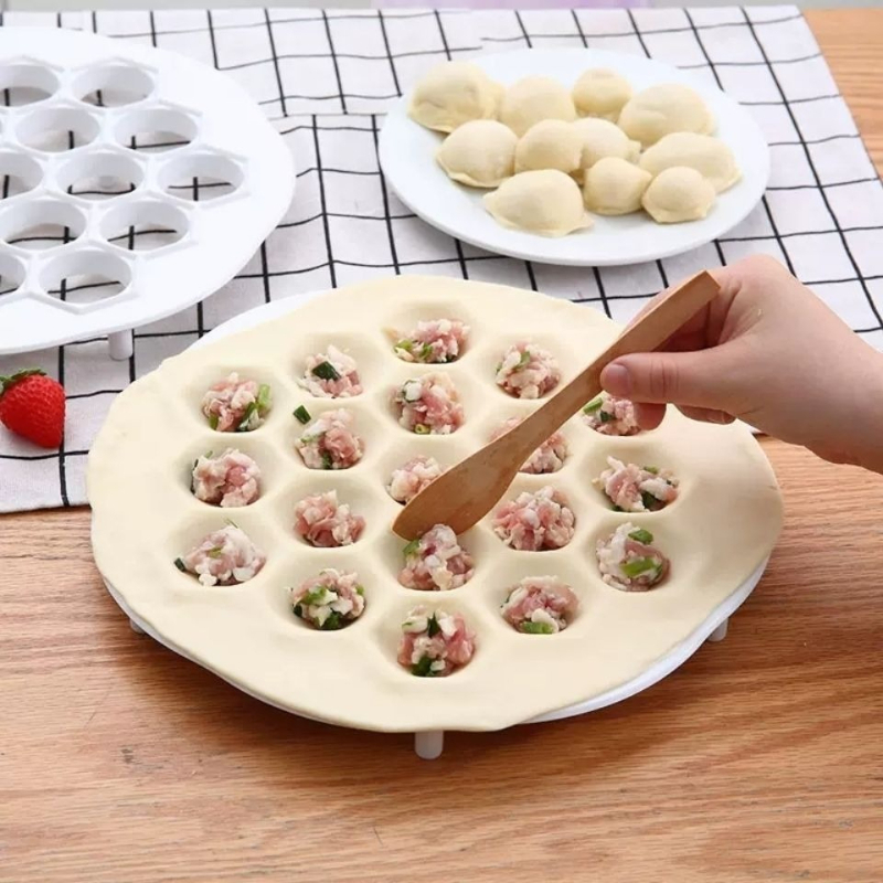 Dumpling Mold 19 Hole Maker La - đánh giá và giá Kitchen Gadgets Dumpling Maker